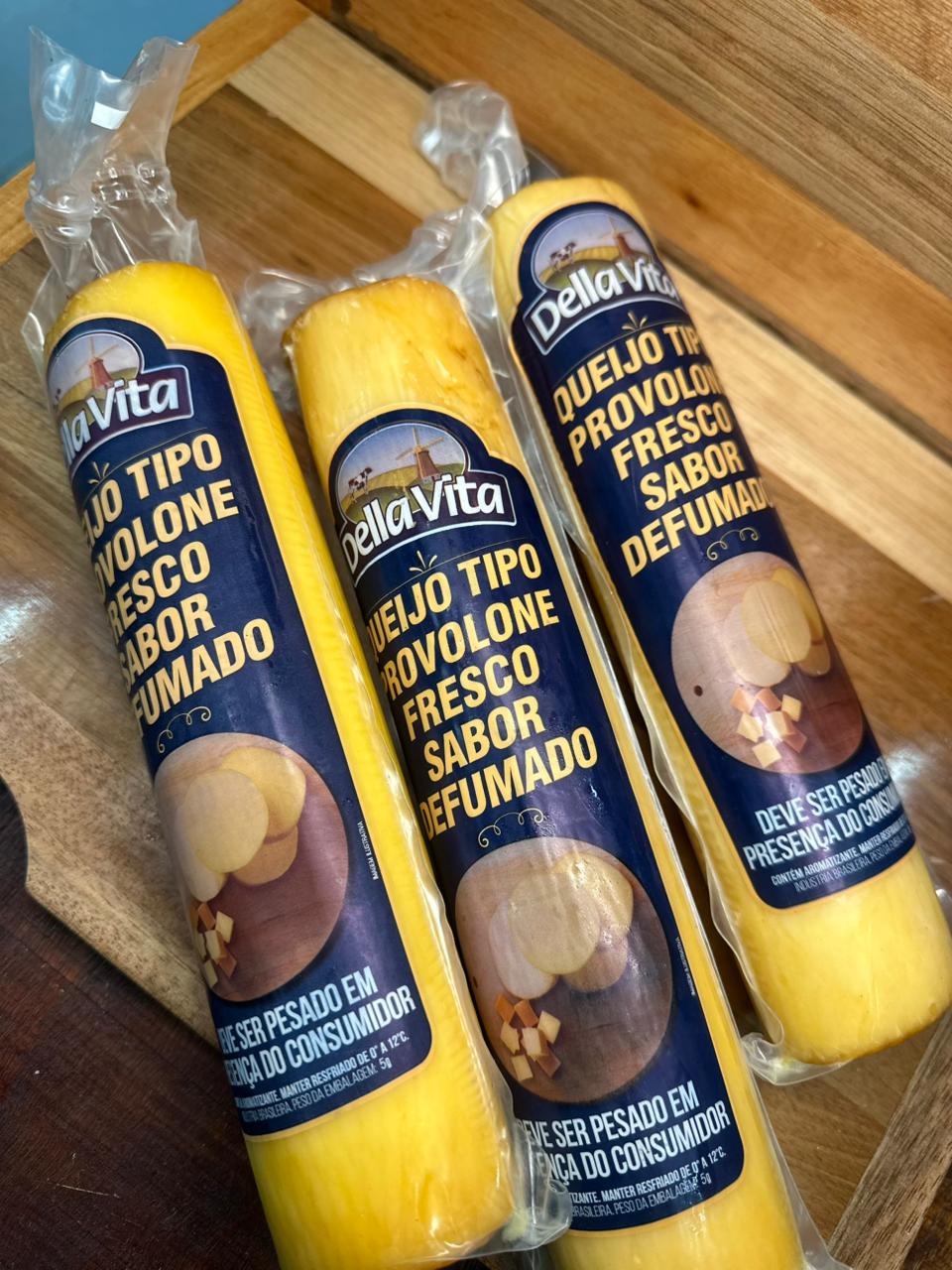 Queijo Tipo Provolone Fresco Sabor Defumado